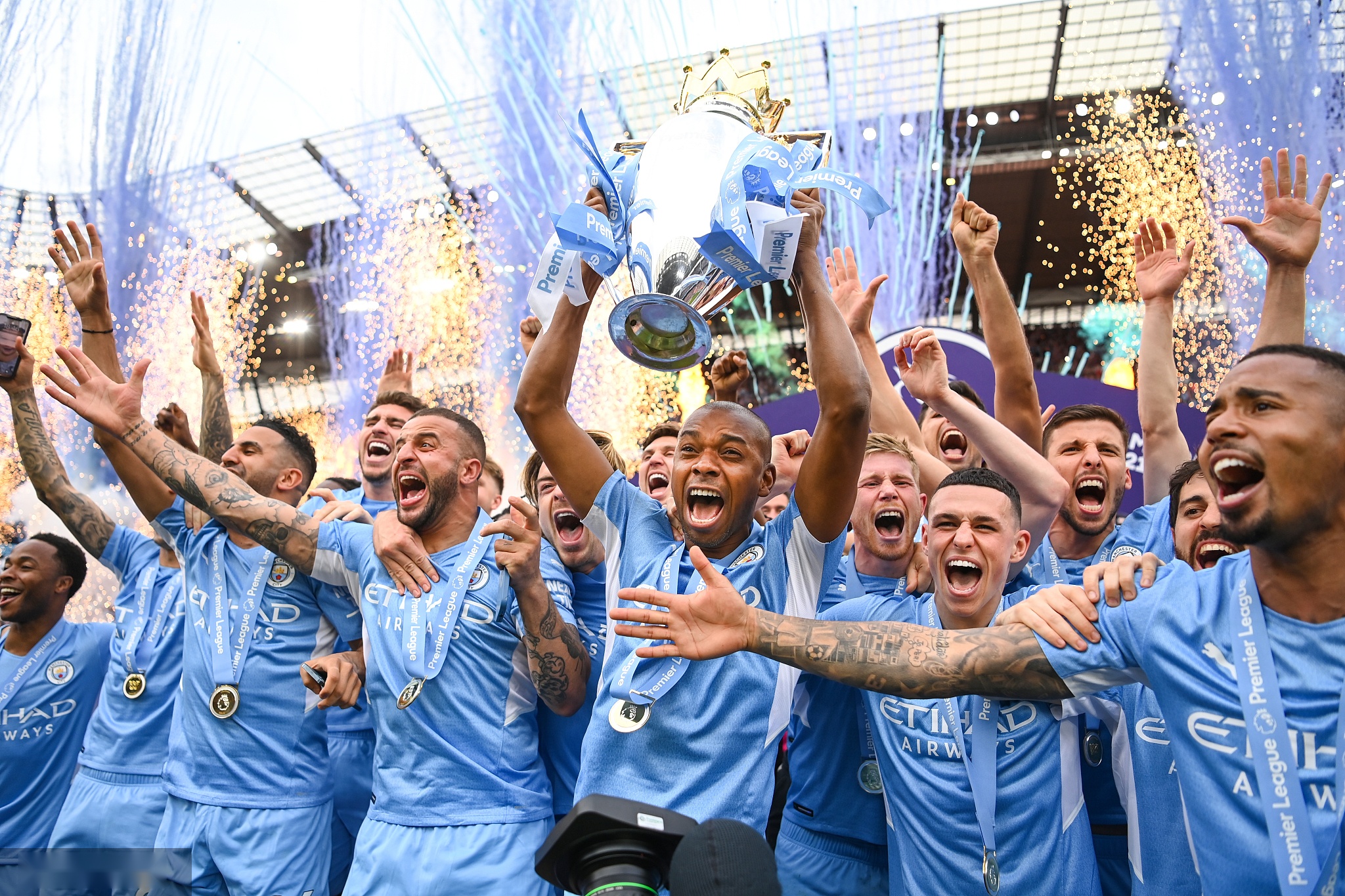 似乎讓整個 似乎讓整個