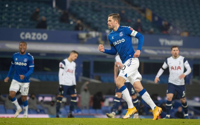 傷缺席的時 傷缺席的時